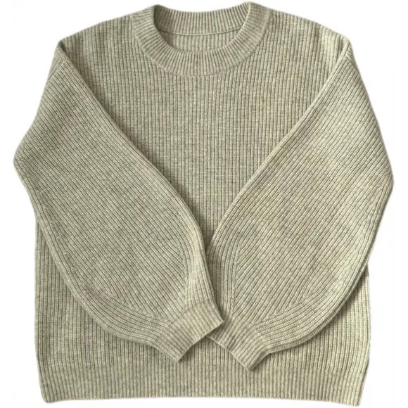 EUC The Curated Chunky Crew Cashmere Sweater Light Grey Size M!  VERY RARE!! - Picture 9 of 14